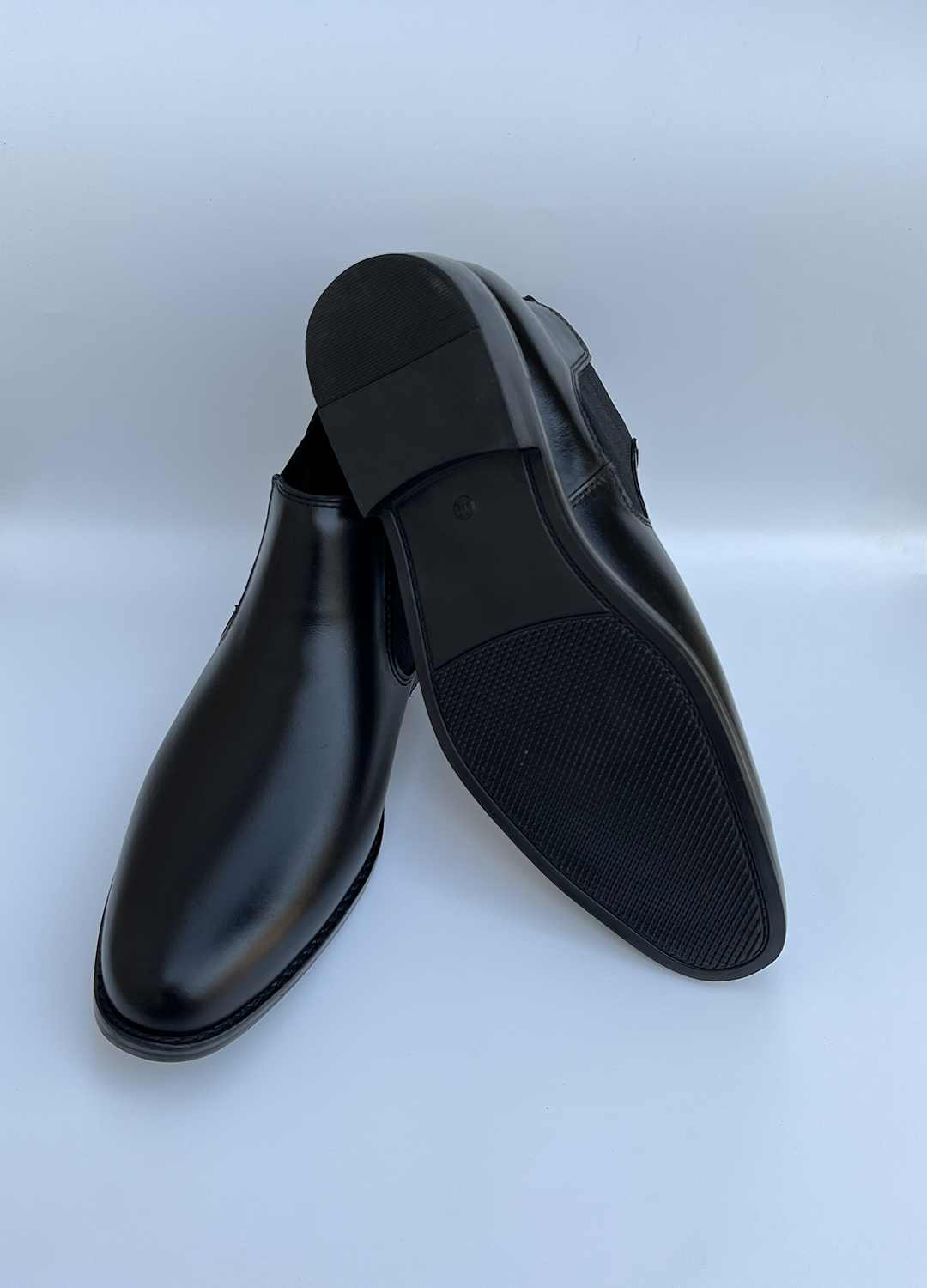 L-2925 Raven Black Chelsea Formal Boot