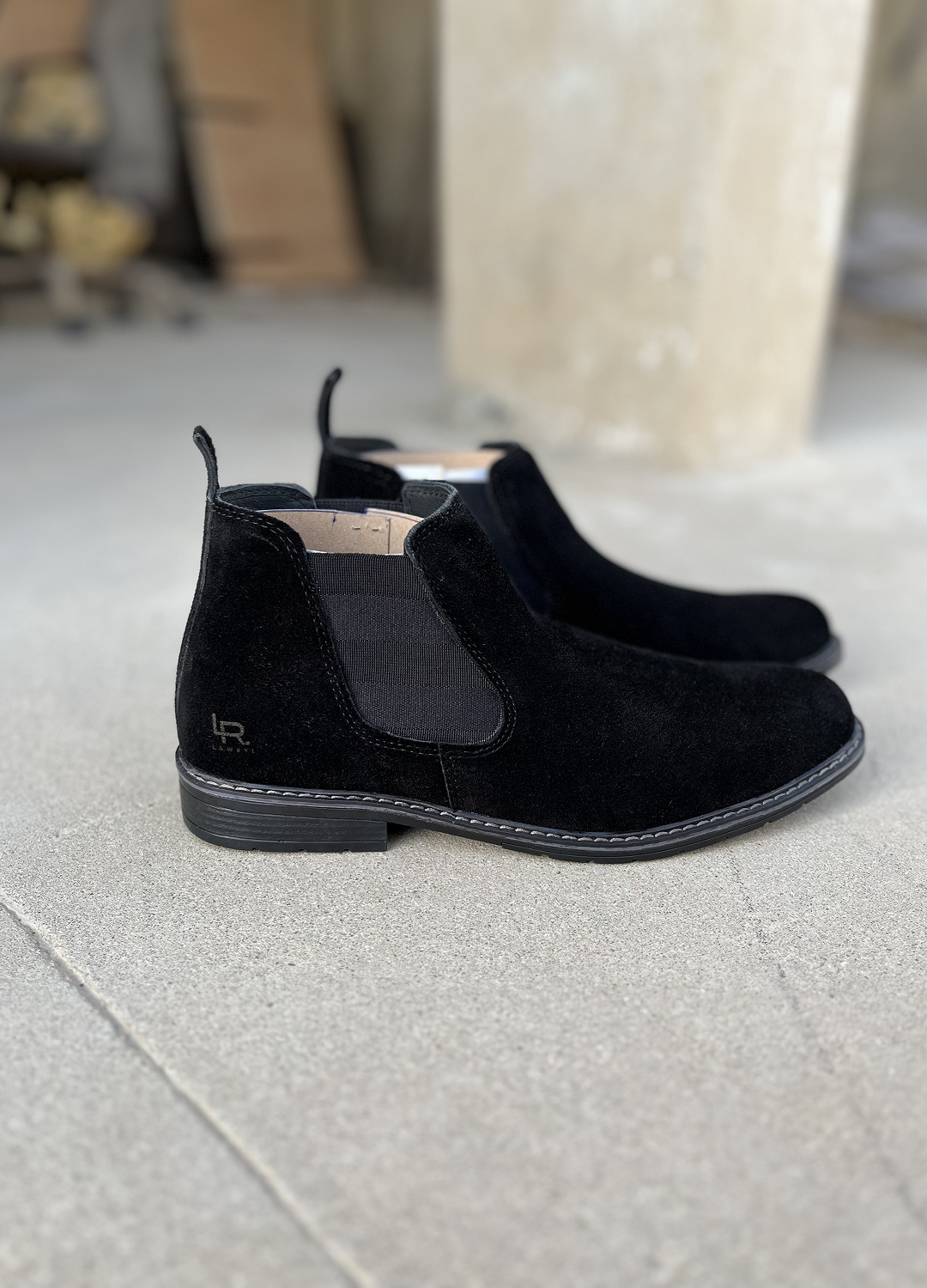 L-2925 Black Suede Leather Chelsea Boot