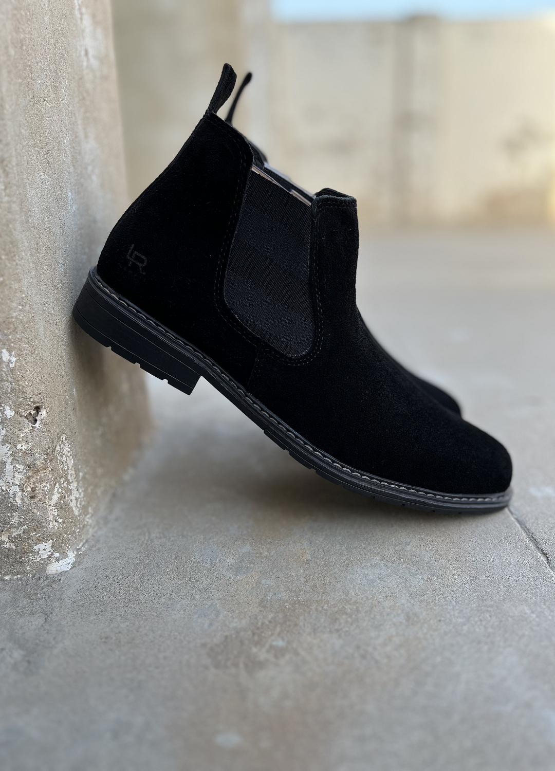 L-2925 Black Suede Leather Chelsea Boot